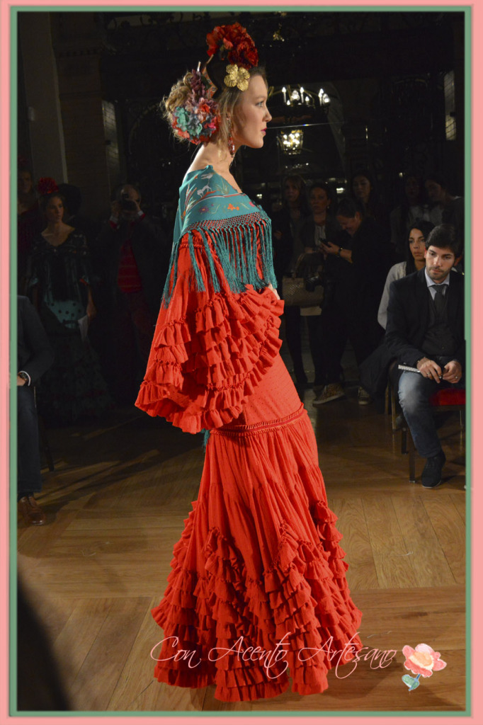 Vestido de flamenca en rojo de Pol Nuñez