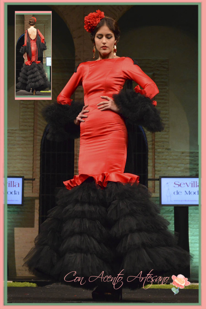 Traje de flamenca rojo con tul negro Carlos Manuel Sanchez 