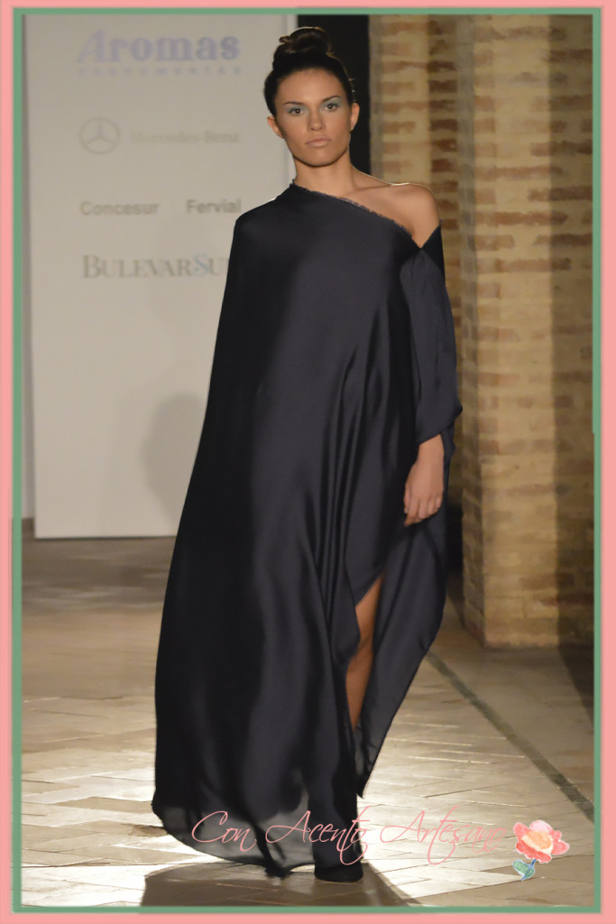 Vestido de la colección A Pale Blue Dot de Balbina Arias en Andalucia de Moda 2015 