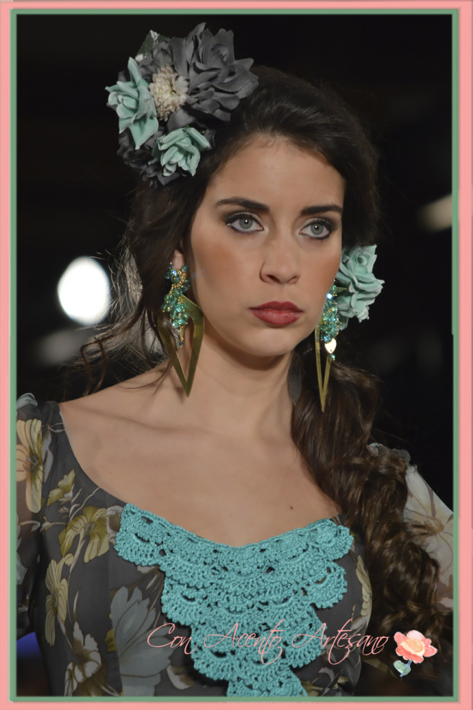 Pendientes flamencos de Marga Macías inspirados en ramilletes de olivas para Ángeles Verano
