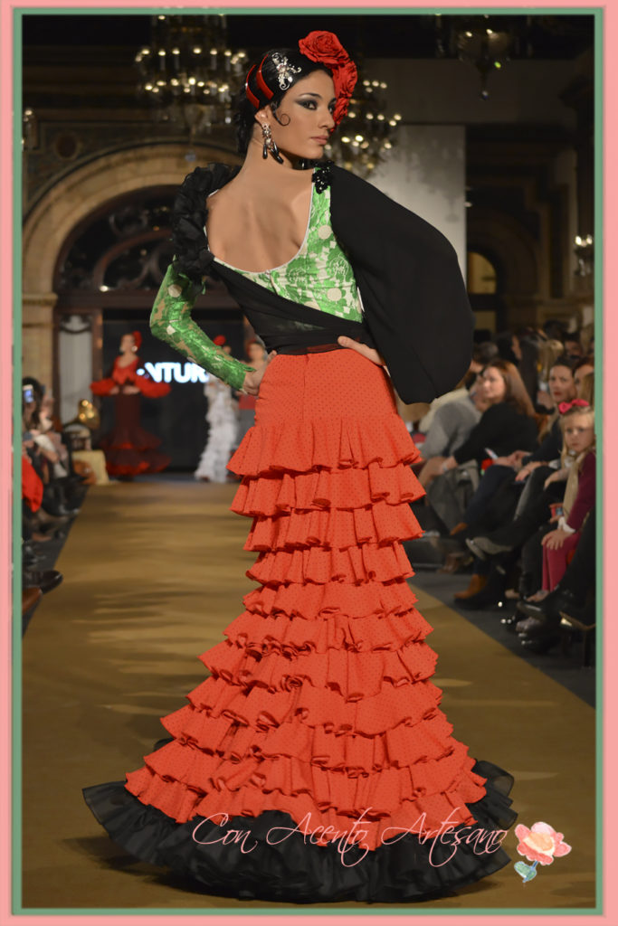 Traje de flamenca silueta sirena de Ventura Moda Flamenca en Pasarela We Love Flamenco 2017