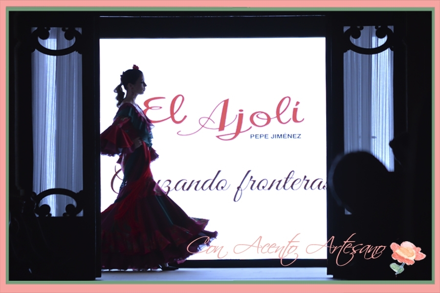 Colección 'Cruzando fronteras' de El Ajolí en We Love Flamenco 2017, las nuevas flamencas de temporada
