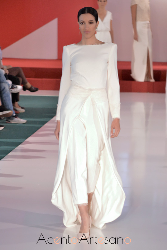 Vestido de novia pantalón con cola desmontable de Belyca