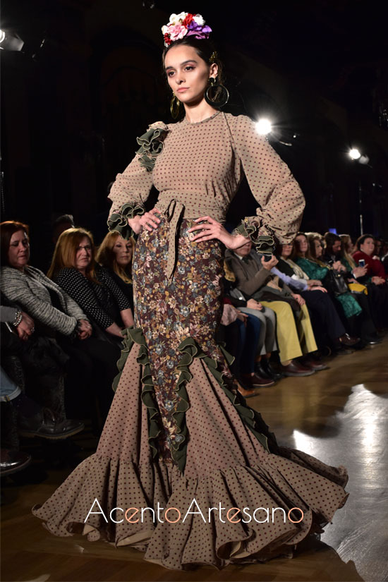 Traje de flamenca en marón de Sonibel