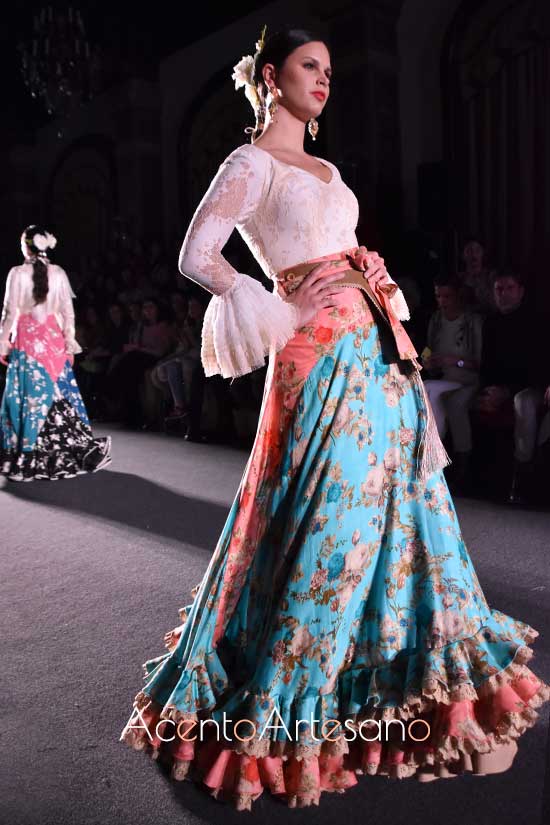 En rincón del alma El imagina trajes de flamenca Acento Artesano | Trajes flamenca, Moda, Vestidos de Novia, Vestidos de Invitadas y Belleza