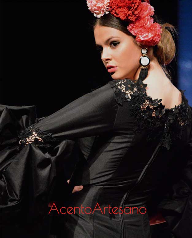 Mangas de Paco Prieto en traje de flamenca negro